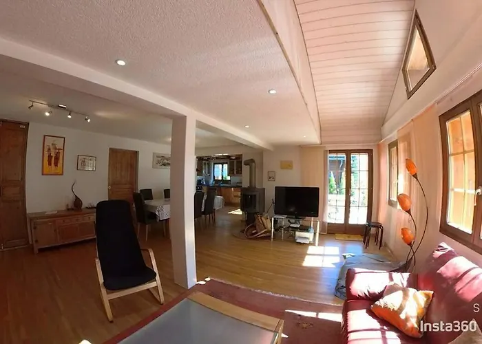 Stecaya Face A La Piste De L'aigle Шале