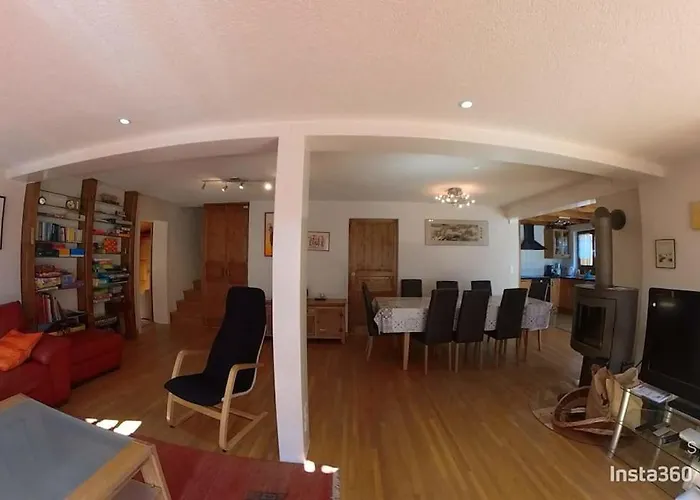 Шале Stecaya Face A La Piste De L'aigle