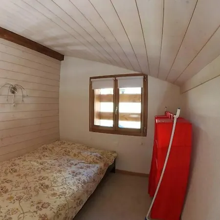 Stecaya Face A La Piste De L'aigle * 琪纳尔